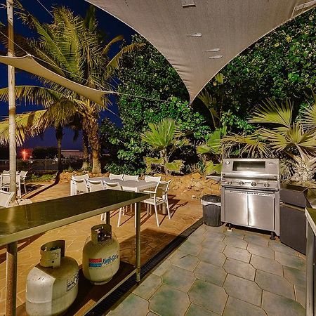 Sea Breeze Resort Эксмут Экстерьер фото